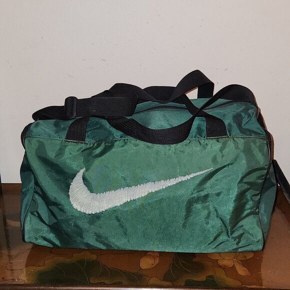 Vintage 90's Nike Duffle Bag - Picture 1 of 8